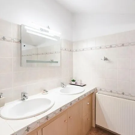 Harbor's Edge Argostoli (Kefalonia)